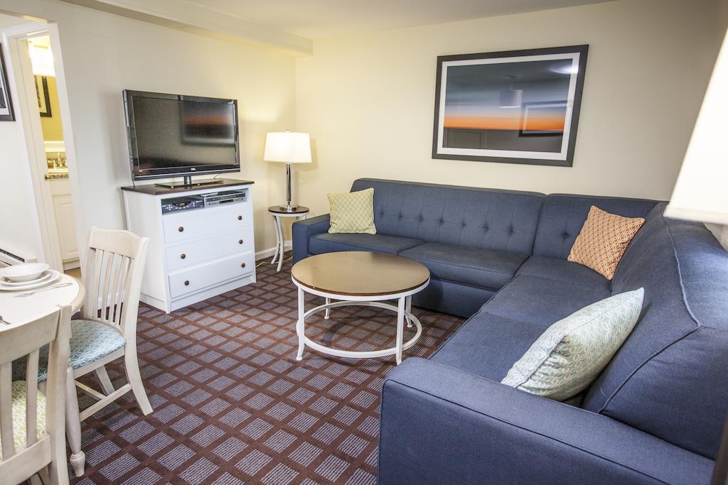Cape Winds Hotel Hyannis