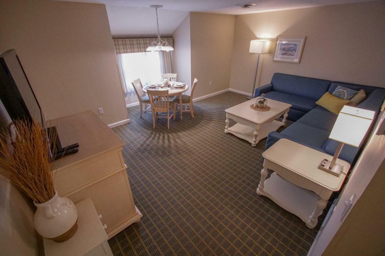 Cape Winds Hotel