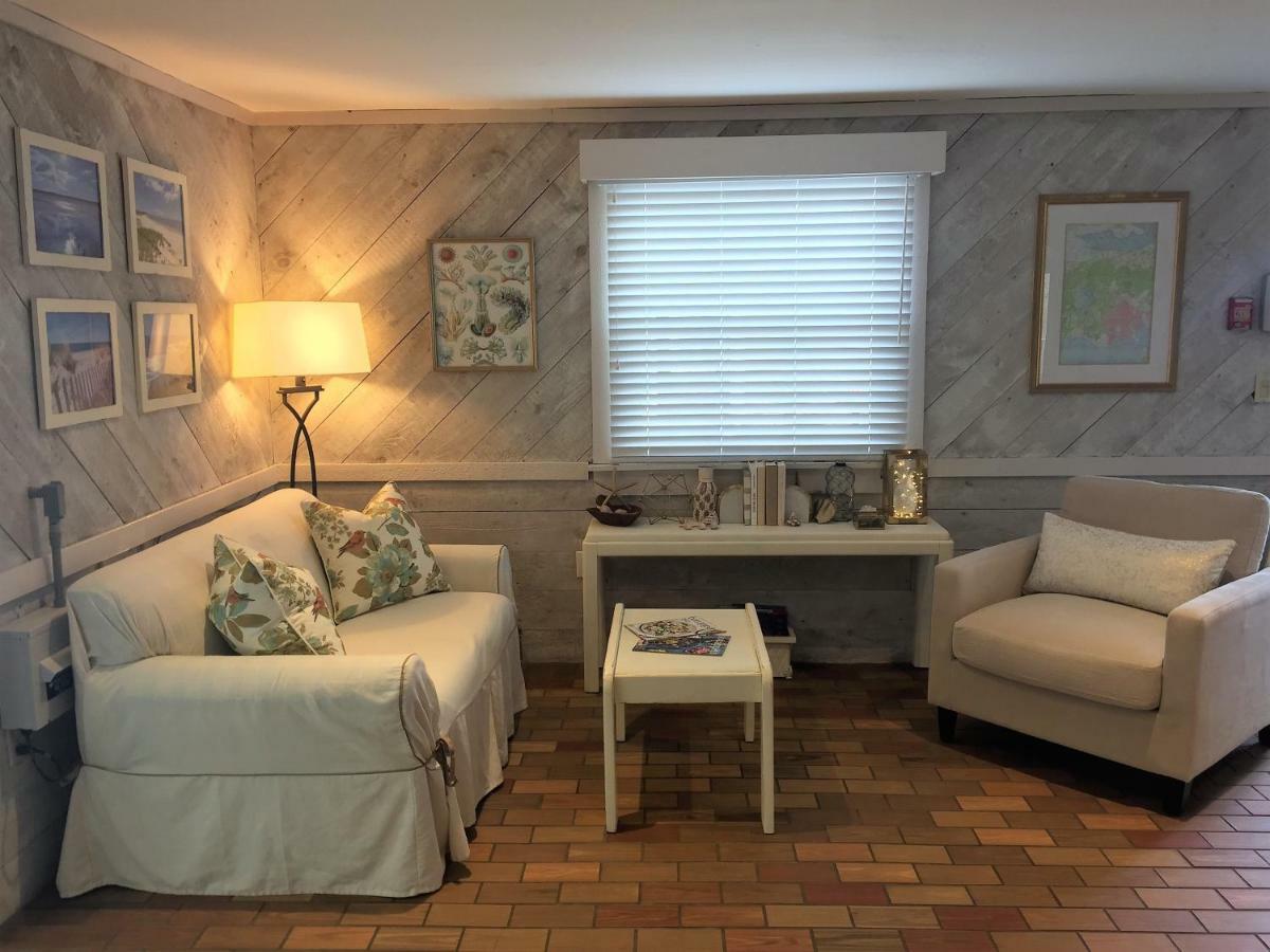 Cape Winds Hotel Hyannis